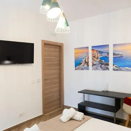 Adagos Bed & Breakfast 3*